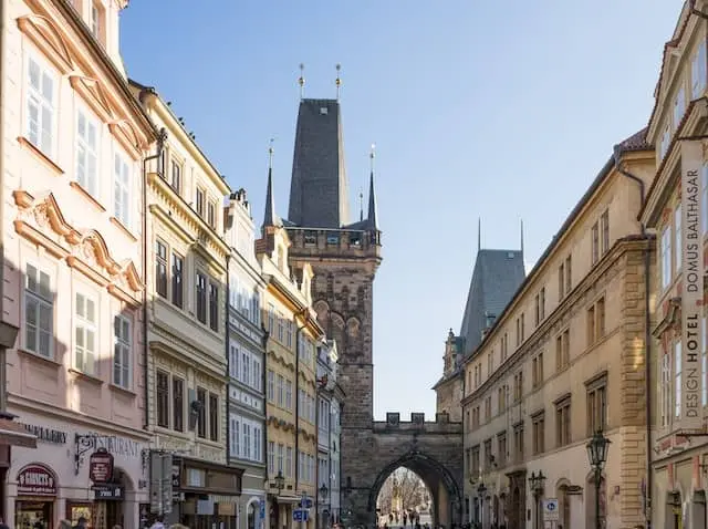 Kleinseitner Brückenturm mit Blick zur Karlsbrücke