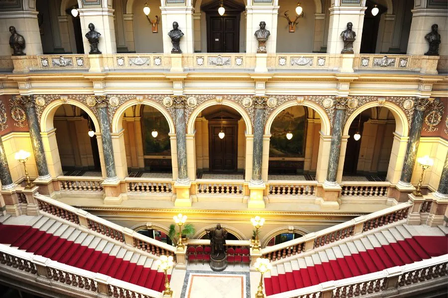 Nationalmuseum in Prag von innen